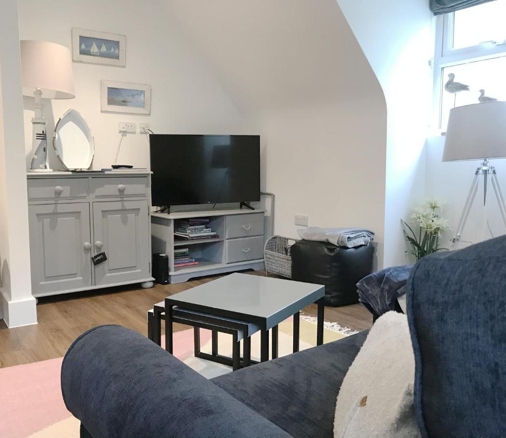 New Family Apartment Walking Distance To The Beach Борнмут Экстерьер фото